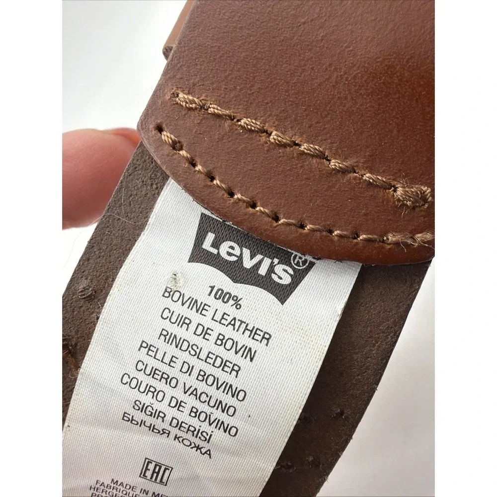 Levis Leather Belt Mens 42 Brown Bovine Leather Classic Casual Silver‎ Buckle